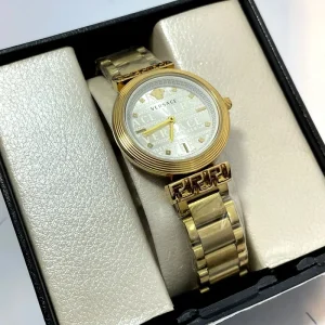 ساعت مچی ورساچه