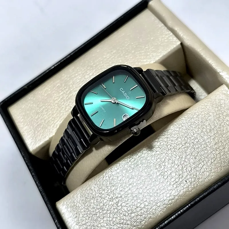 ساعت زنانه کاسیو مربعی