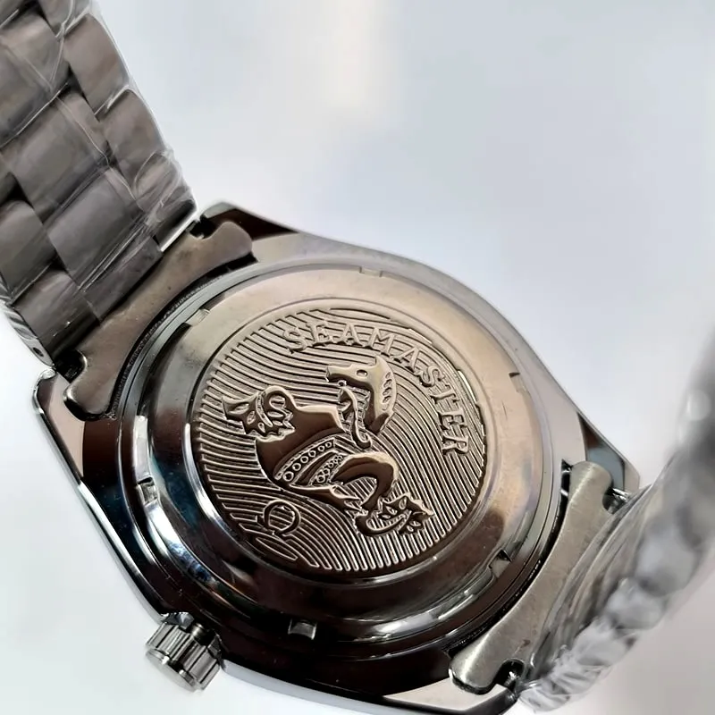 ساعت مردانه امگا تاریخ دار