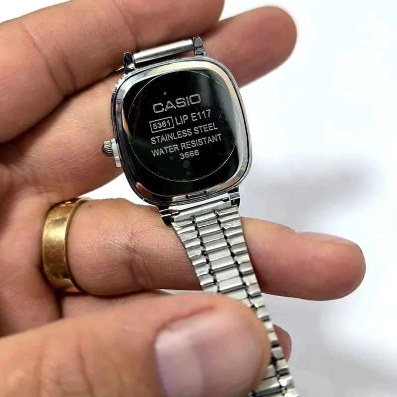 ساعت زنانه کاسیو مربعی