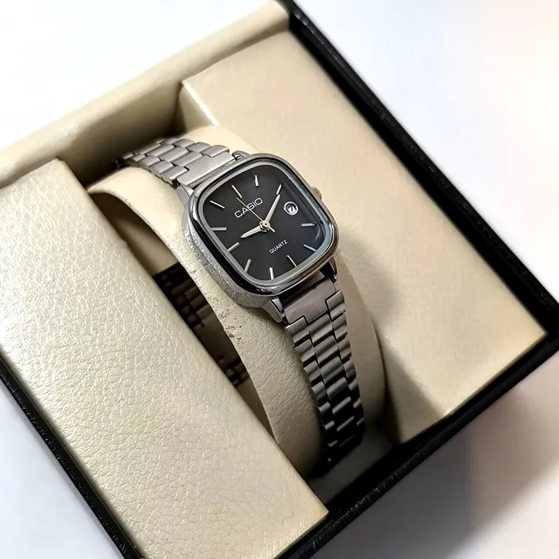 ساعت زنانه کاسیو مربعی