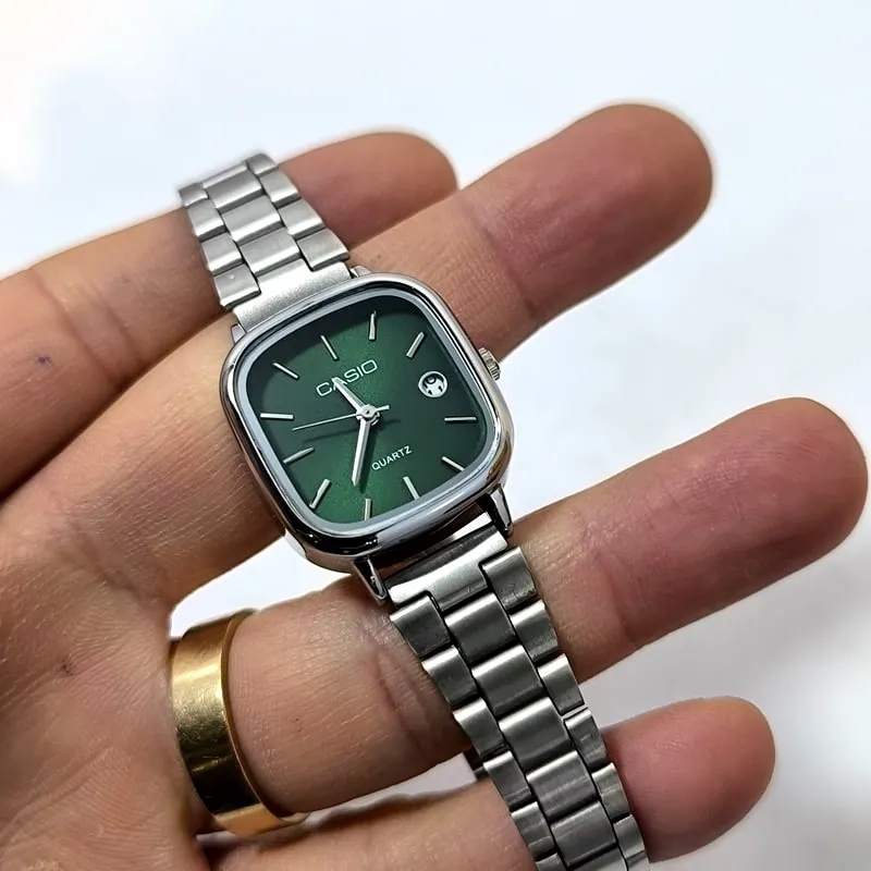 ساعت زنانه کاسیو مربعی