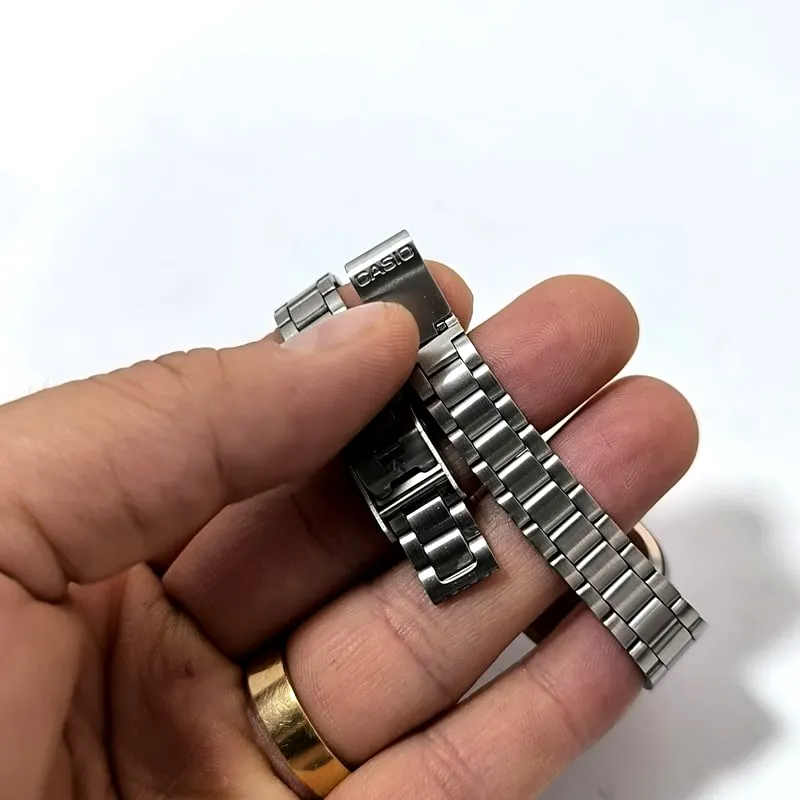 ساعت زنانه کاسیو مربعی